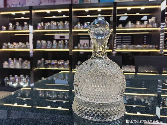 祁县玻璃器皿产业书写传统产业升级的山西答卷